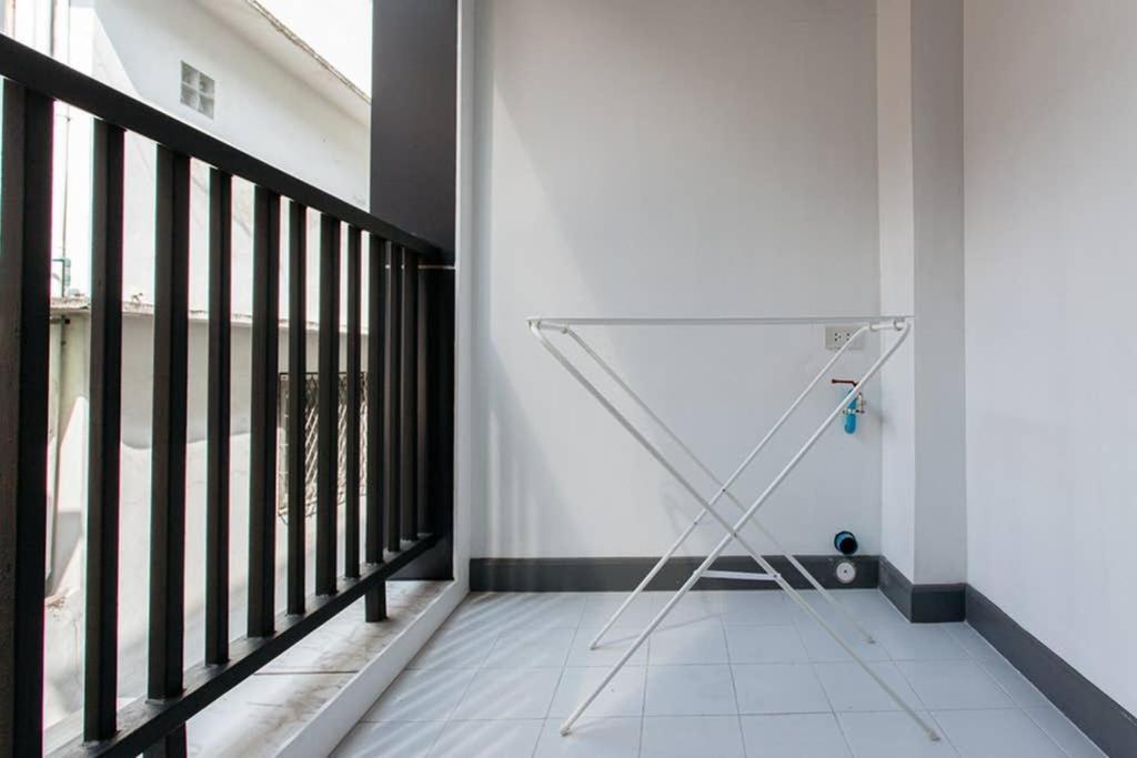 Apartamento P2 Silom Large 2Beds Full Kitchen Wifi 4-6Pax Bangkok Exterior foto